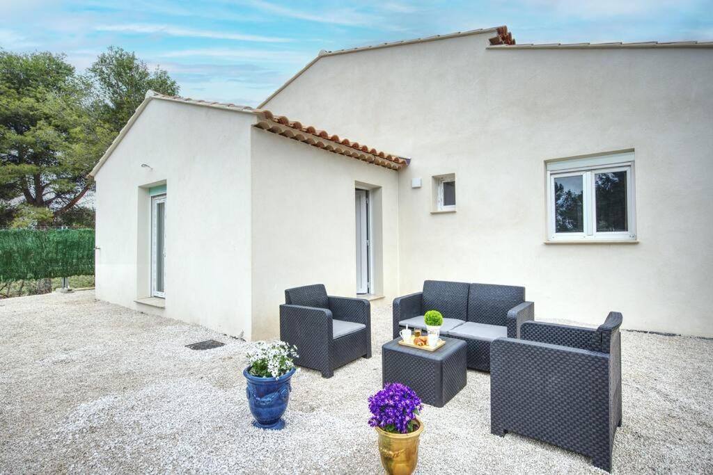 Appt P2 De 1 A 6 Pers A Rognac Appartement Buitenkant foto