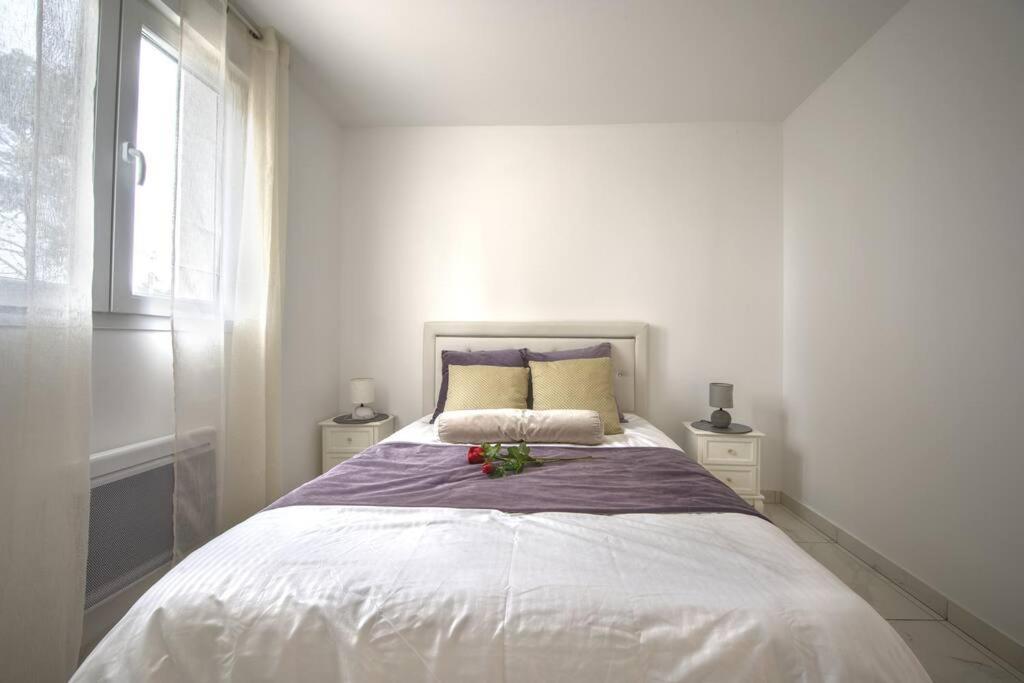 Appt P2 De 1 A 6 Pers A Rognac Appartement Buitenkant foto