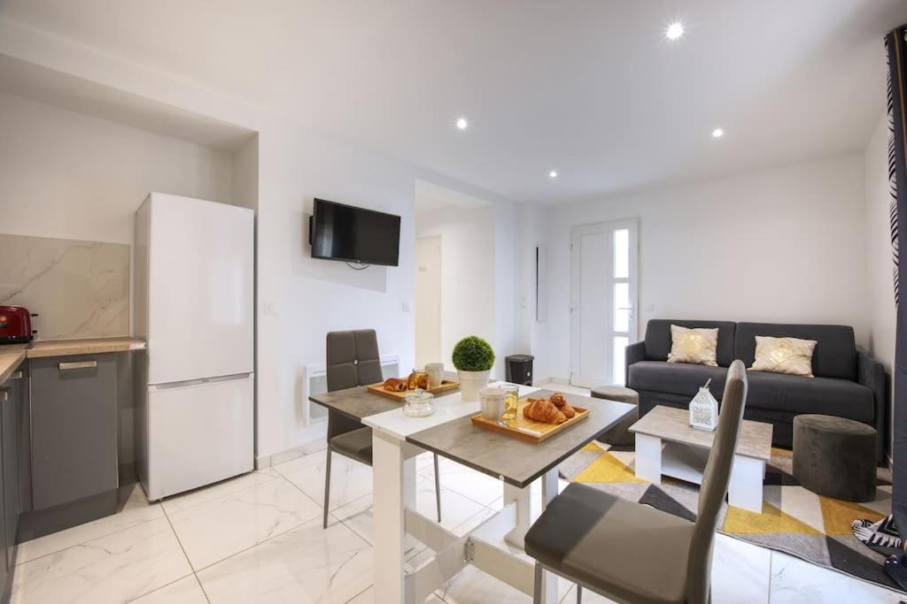 Appt P2 De 1 A 6 Pers A Rognac Appartement Buitenkant foto