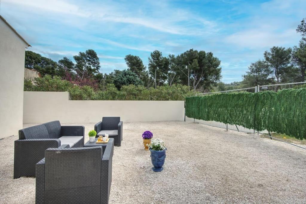 Appt P2 De 1 A 6 Pers A Rognac Appartement Buitenkant foto