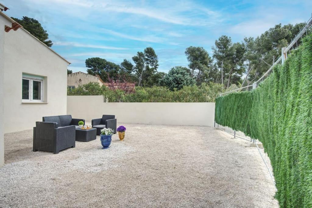 Appt P2 De 1 A 6 Pers A Rognac Appartement Buitenkant foto